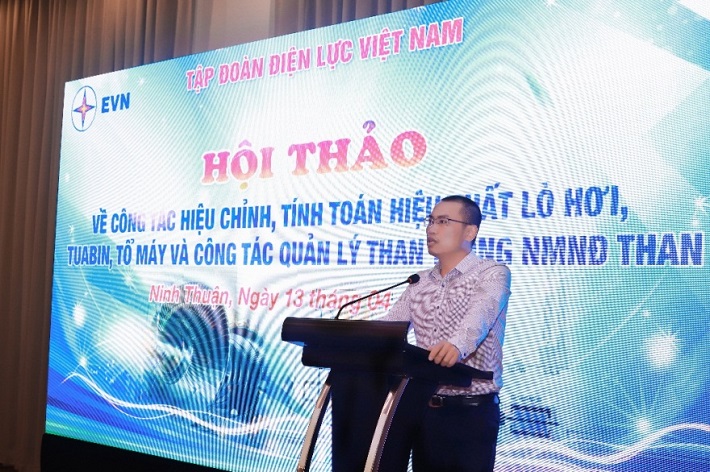 Ông Tạ Tuấn Anh - Phó trưởng Ban Kỹ thuật Sản xuất Tập đoàn Điện lực Việt Nam phát biểu khai mạc buổi Hội thảo