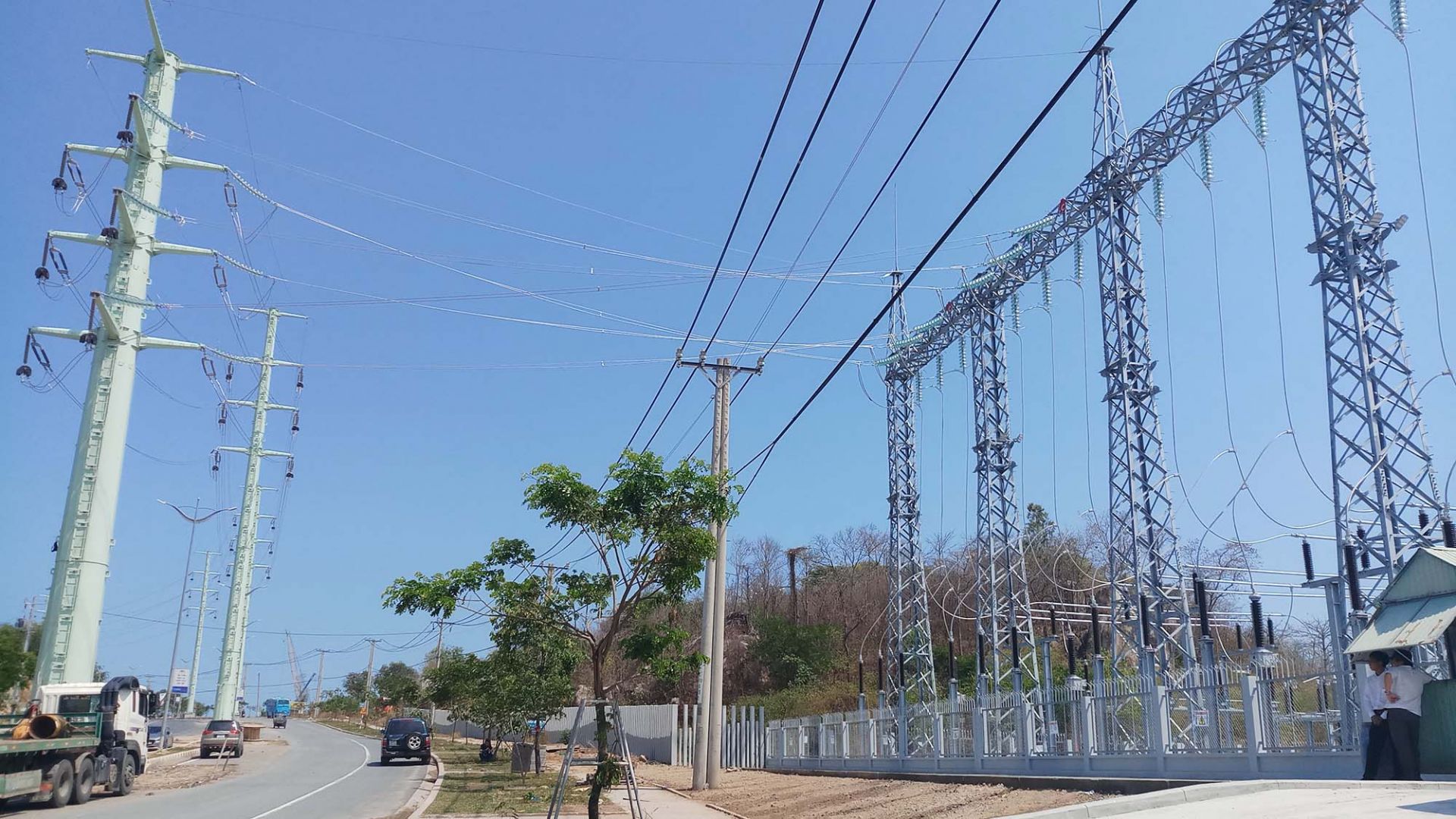 đóng điện lOng Sơn
