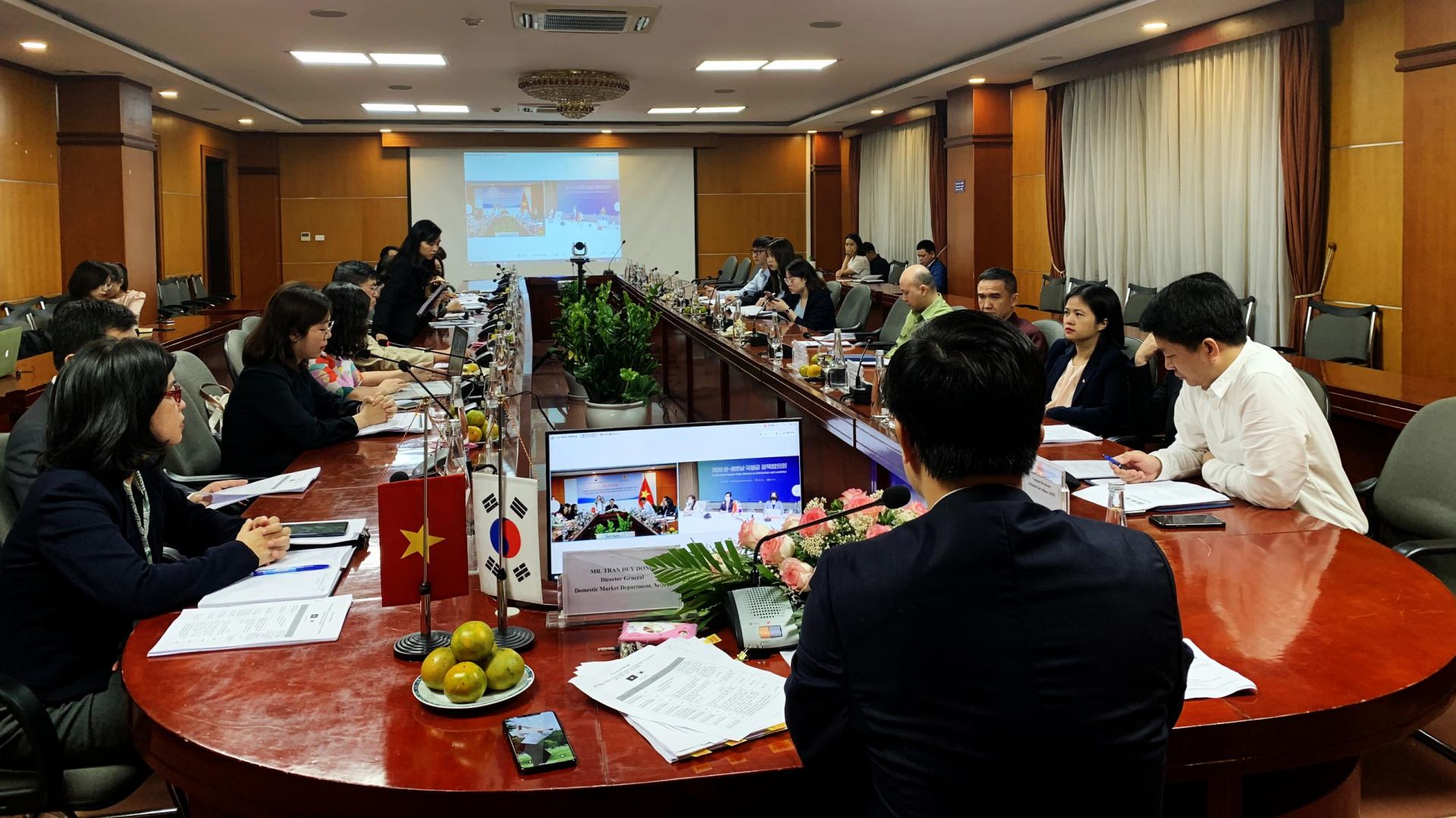 Việt Nam - Hàn Quốc chia sẻ kinh nghiệm trong phân phối và logistics