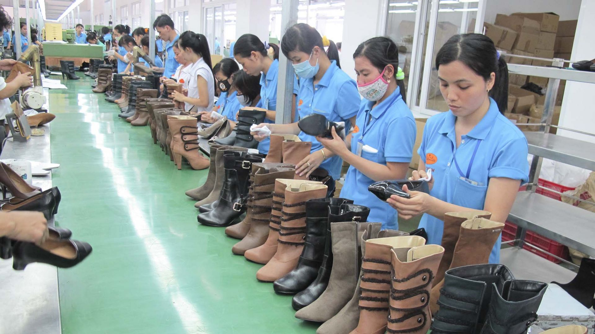 Dệt may, da giày lấy lại đà tăng trưởng trong 4 tháng đầu năm