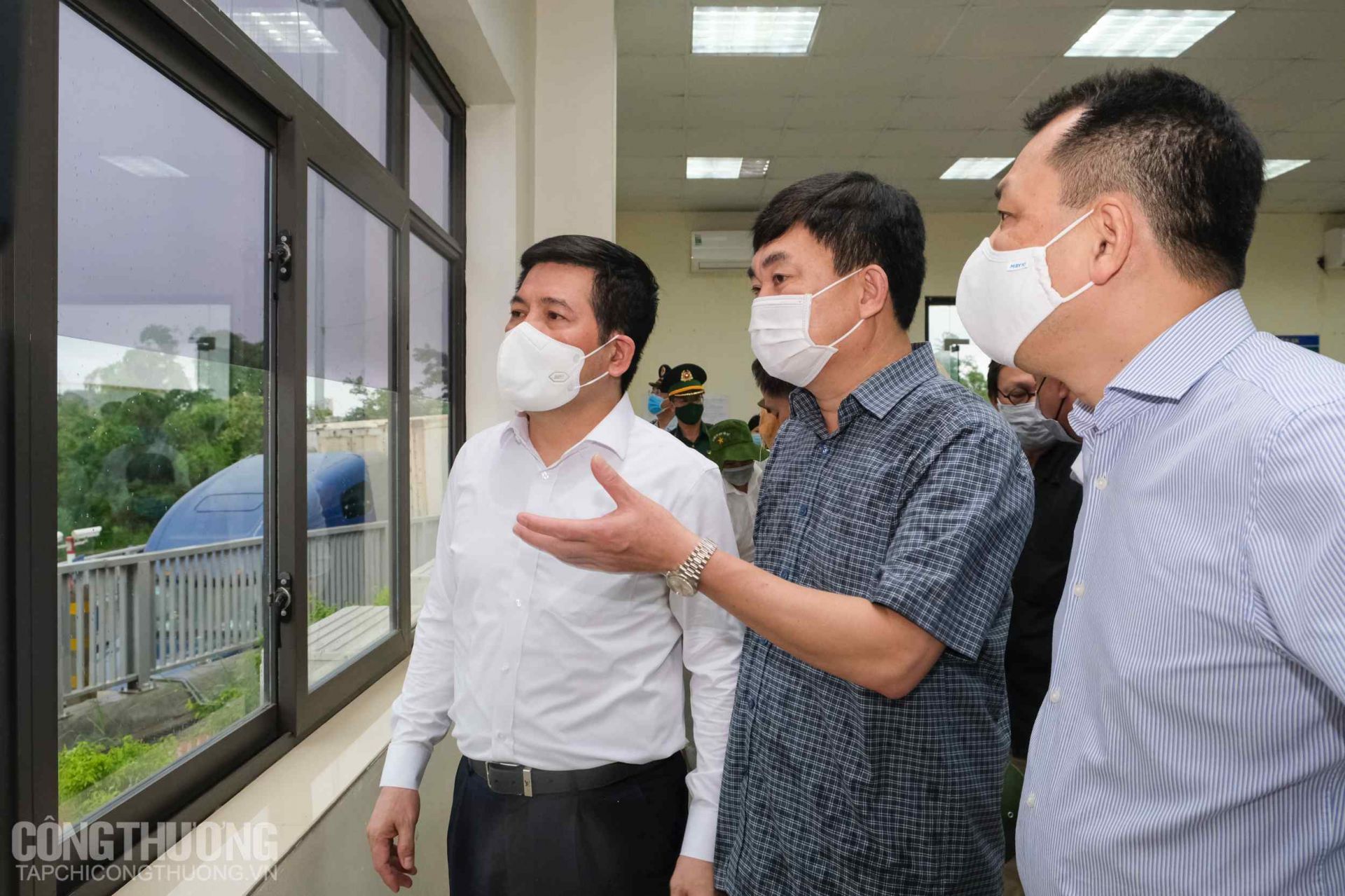 Đoàn công tác của Bộ Công Thương và Ban Đối ngoại Trung ương làm việc với UBND tỉnh Quảng Ninh