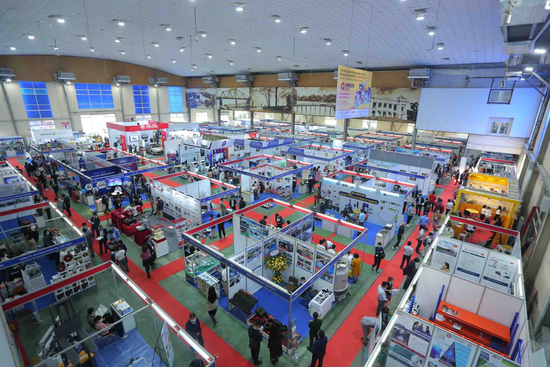 VIMEXPO 2021 sẽ diễn ra vào ngày 15-17/12/2021 tại Hà Nội, có quy mô trưng bày 7.000m2 với 250 gian hàng của hơn 200 doanh nghiệp trong và ngoài nước