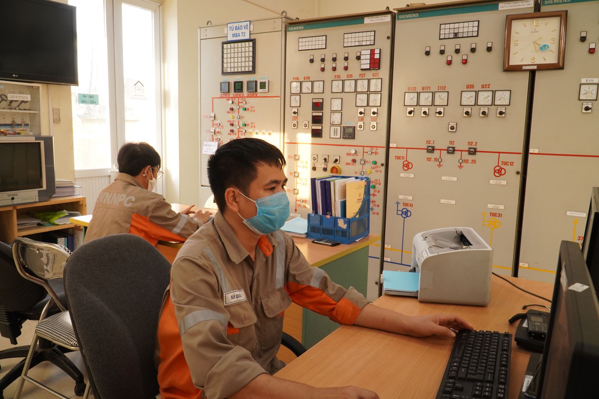 Định hướng tư tưởng, thay đổi tư duy, nhận thức của công nhân trực vận hành trạm 110 kV về Chuyển đổi số.
