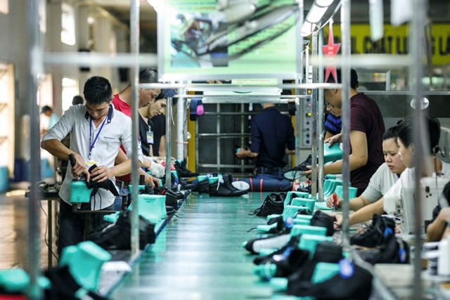  Công ty TNHH PouYuen Việt Nam, chuyên gia công các loại giày thể thao xuất khẩu cho Nike tại TP. Hồ Chí Minh