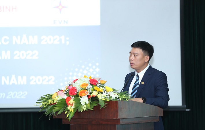Ông Tạ Trung Kiên - Bí thư Đảng ủy, Giám đốc Công ty phát biểu tại Hội nghị