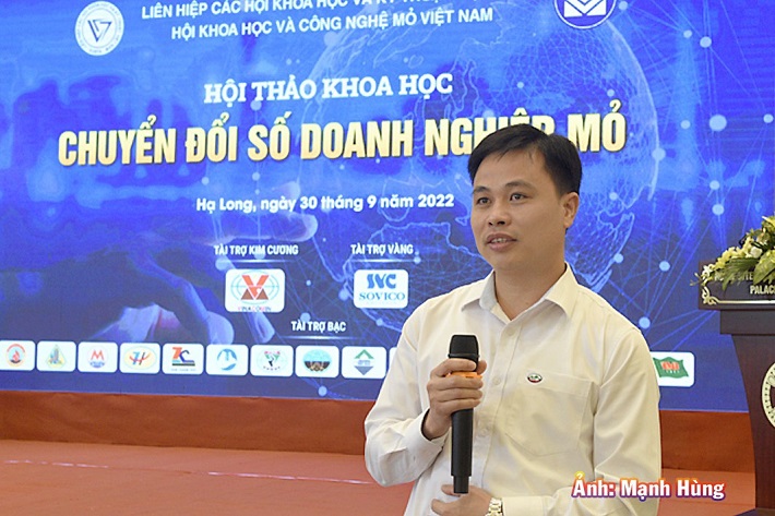 Đ.c Nguyễn Văn Phòng - Bí thư Đảng ủy - Giám đốc Công ty phát biểu tại Hội thảo
