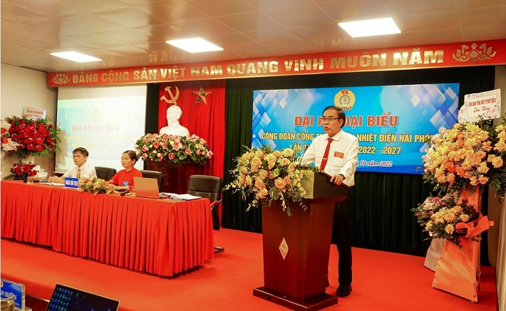 Ông Nguyễn Duy Lăng - PTGĐ phát biểu tại hội nghị