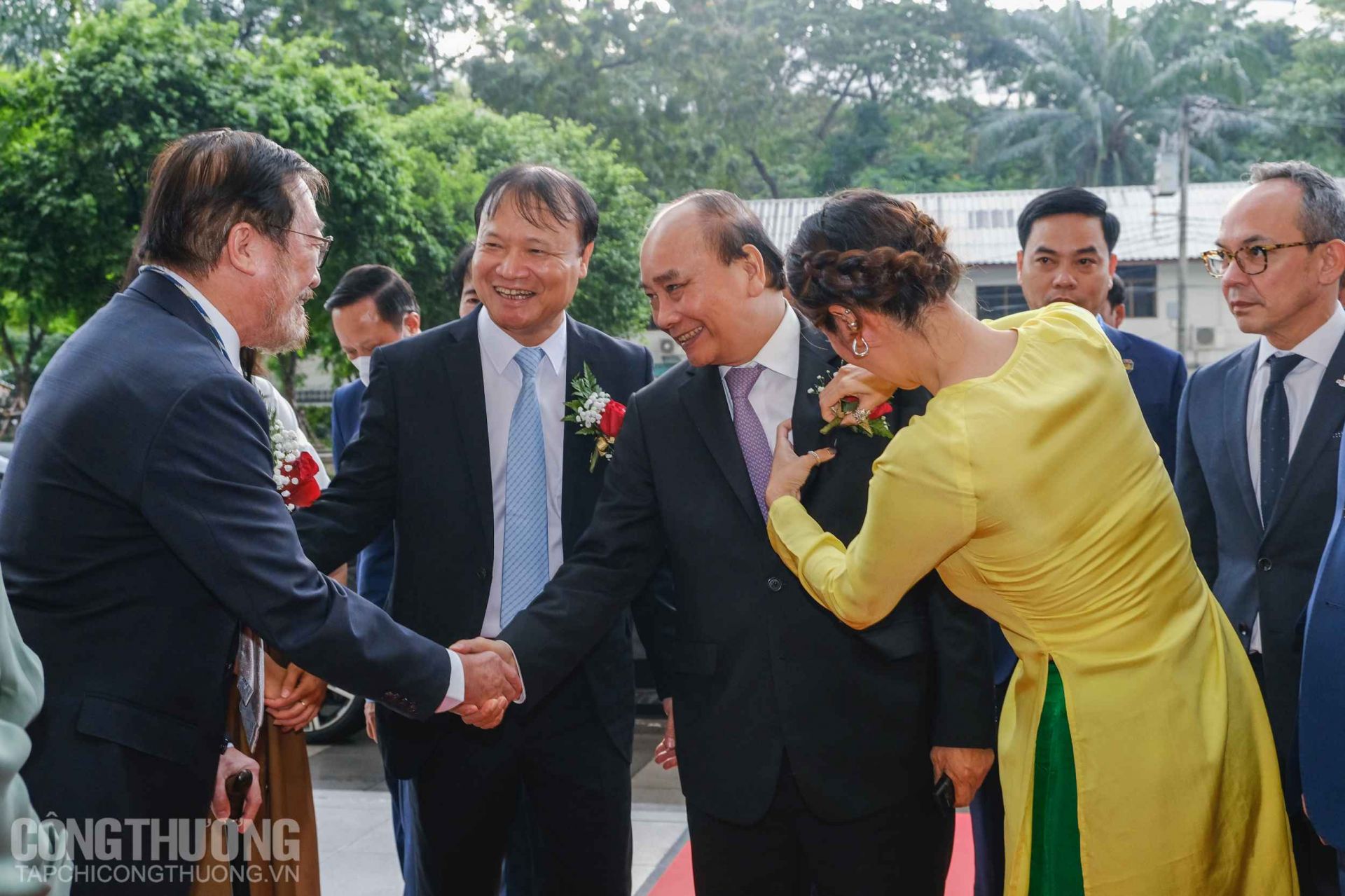 Tuần hàng Việt Nam tại Thái Lan vinh dự đón tiếp Chủ tịch nước Nguyễn Xuân Phúc tham dự và cắt băng khai mạc sự kiện