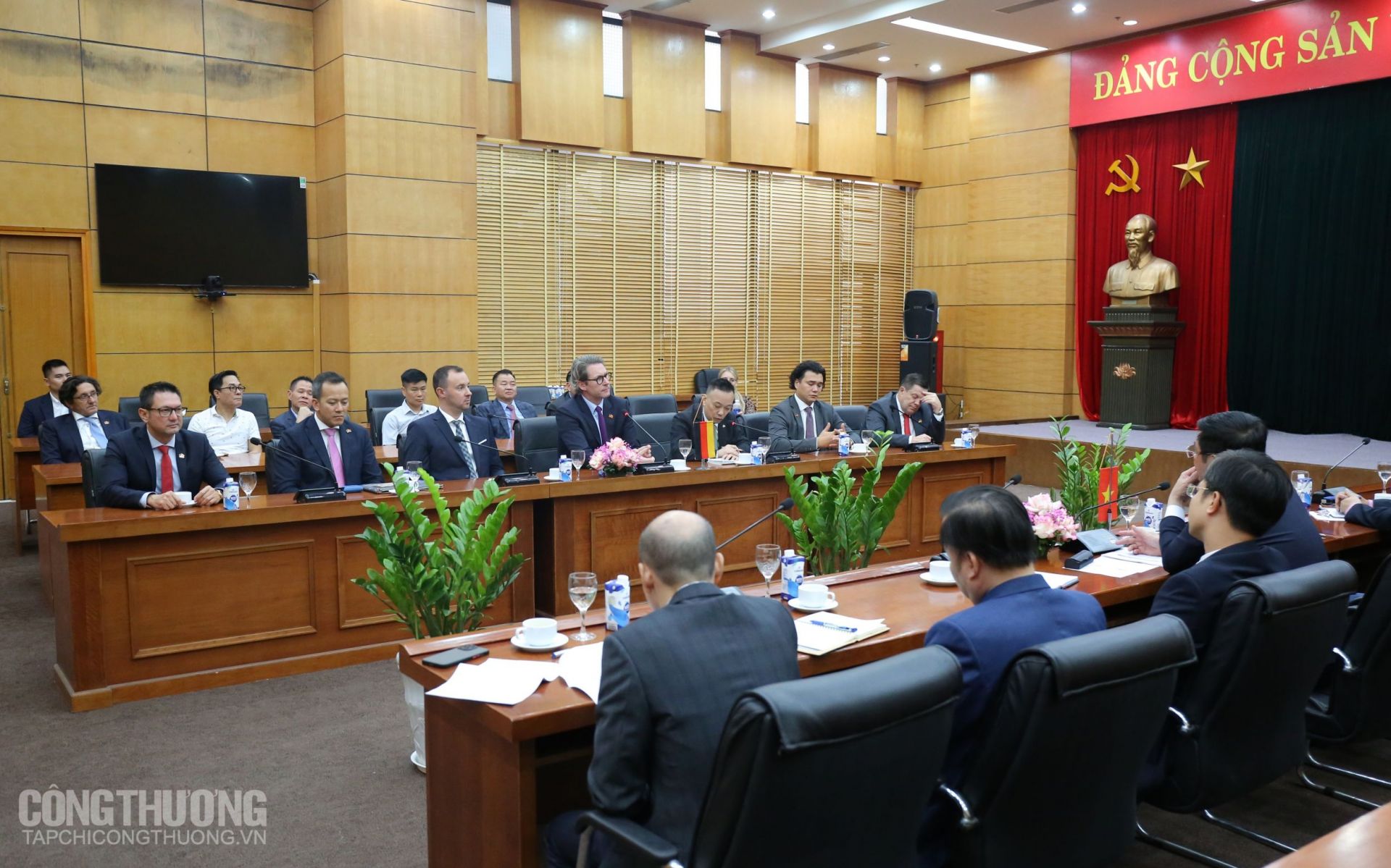 thúc đẩy hợp tác thương, đầu tư giữa doanh nghiệp Việt Nam - Đức