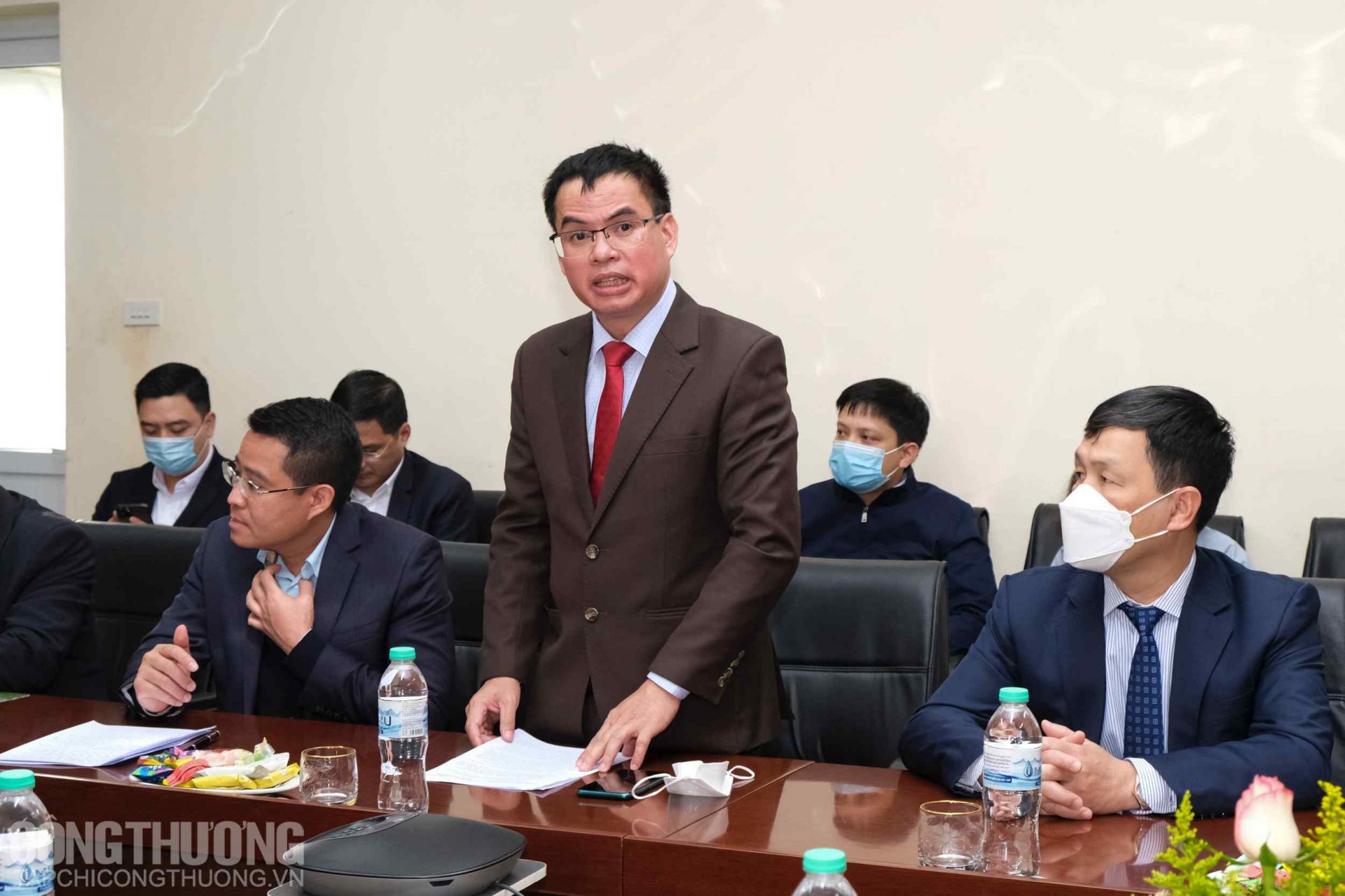 Ông Nguyễn Viết Hiến - Thành viên HĐTV, Tổng giám đốc Công ty TNHH MTV Đạm Ninh Bình cho hay năm 2021, Công ty đã giảm lỗ 1.153 tỷ đồng so với kế hoạch năm 2021 và giảm lỗ 1.634 tỷ đồng so với thực hiện năm 2020