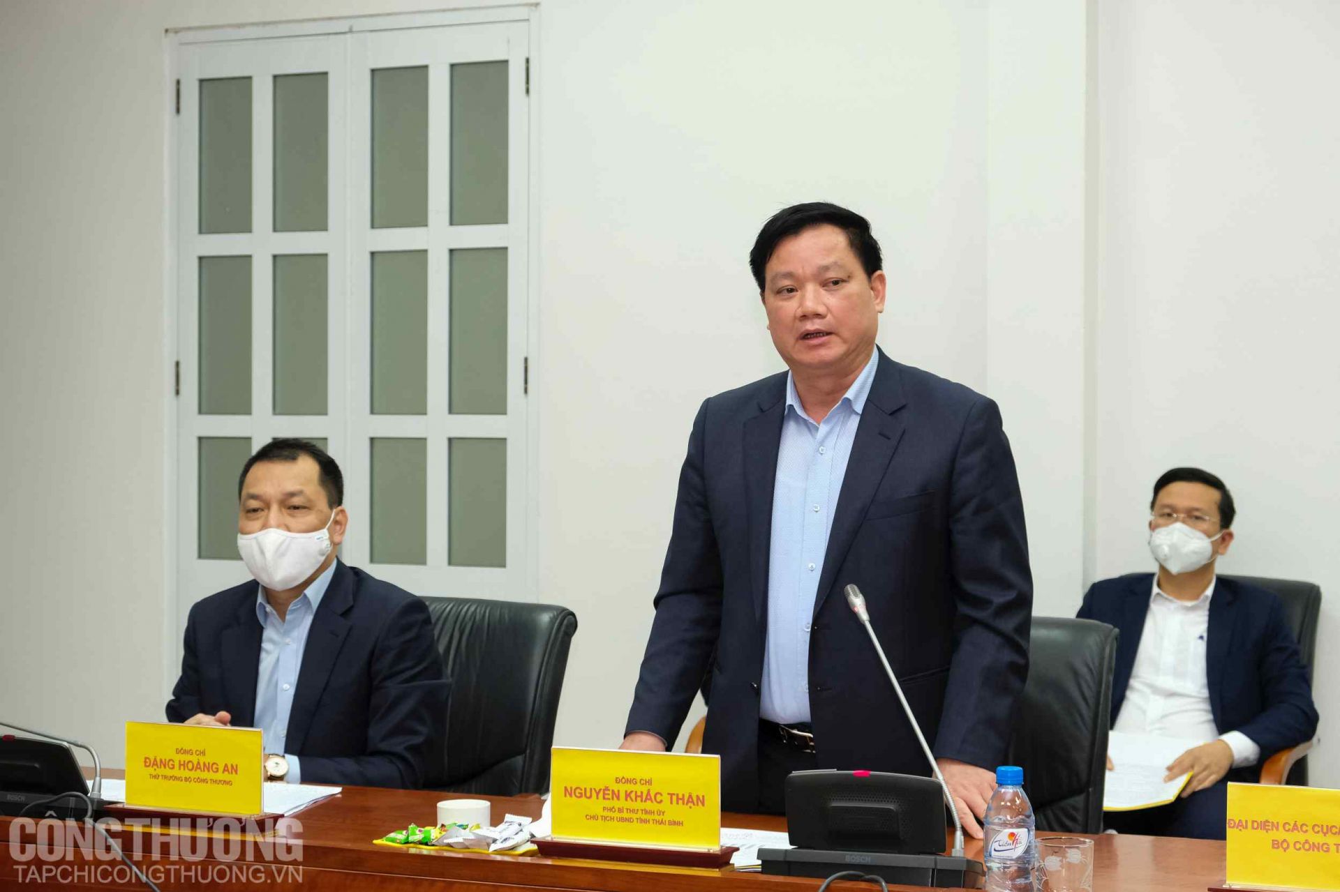 Ông Nguyễn Khắc Thận - Phó Bí thư Tỉnh ủy, Chủ tịch UBND tỉnh Thái Bình khẳng định địa phương đang tạo điều kiện tối đa để Nhiệt điện Thái Bình 2 cán đích trong năm 2022 theo đúng tiến độ