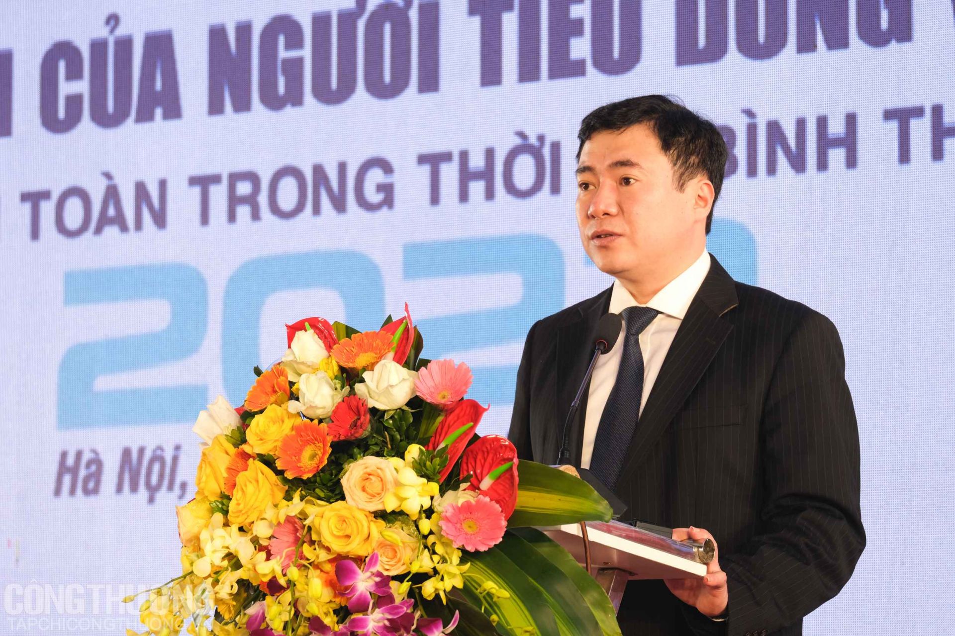 Thứ trưởng Bộ Công Thương Nguyễn Sinh Nhật Tân phát biểu khai mạc buổi Lễ