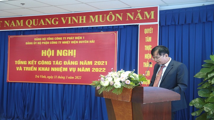 Đồng chí Nguyễn Văn Thú phát biểu tại hội nghị
