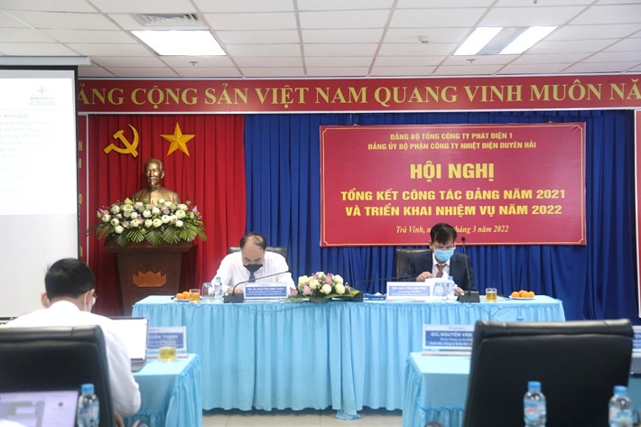 Đồng chí Nguyễn Văn Thú và đồng chí Âu Nguyễn Đình Thảo chủ chủ trì hội nghị