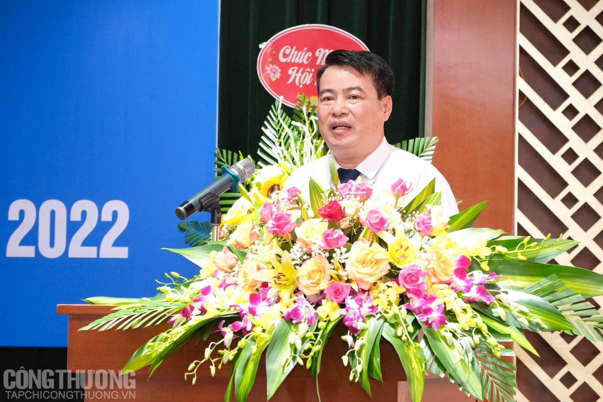 Ông Vũ Văn Bằng - Tổng Giám đốc Công ty CP DAP-Vinachem giải đáp các ý kiến, kiến nghị của người lao động