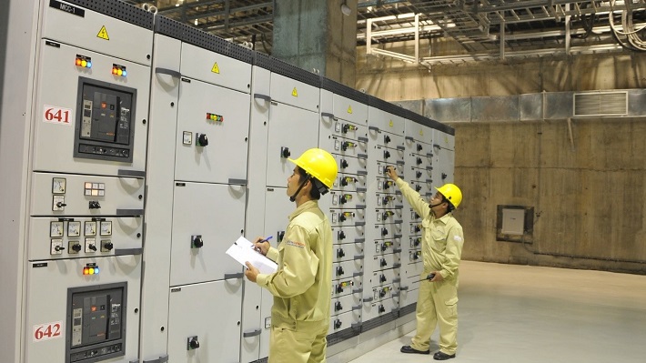 Lực lượng vận hành NMTĐ Buôn Kuốp trực 24/24 đảm bảo công tác sản xuất điện