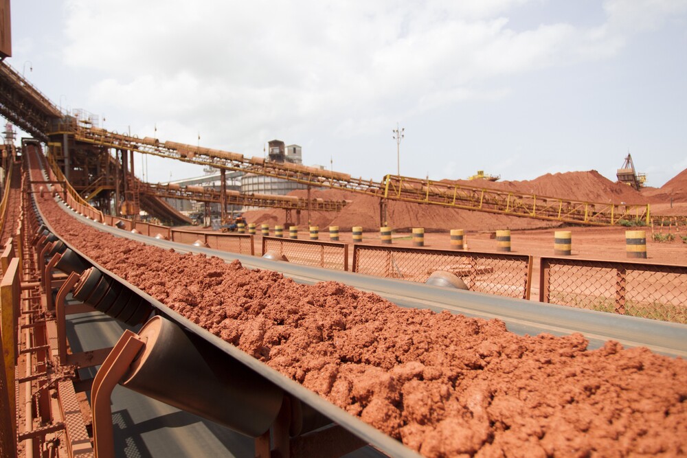 Indonesia xuất khẩu quặng bauxite