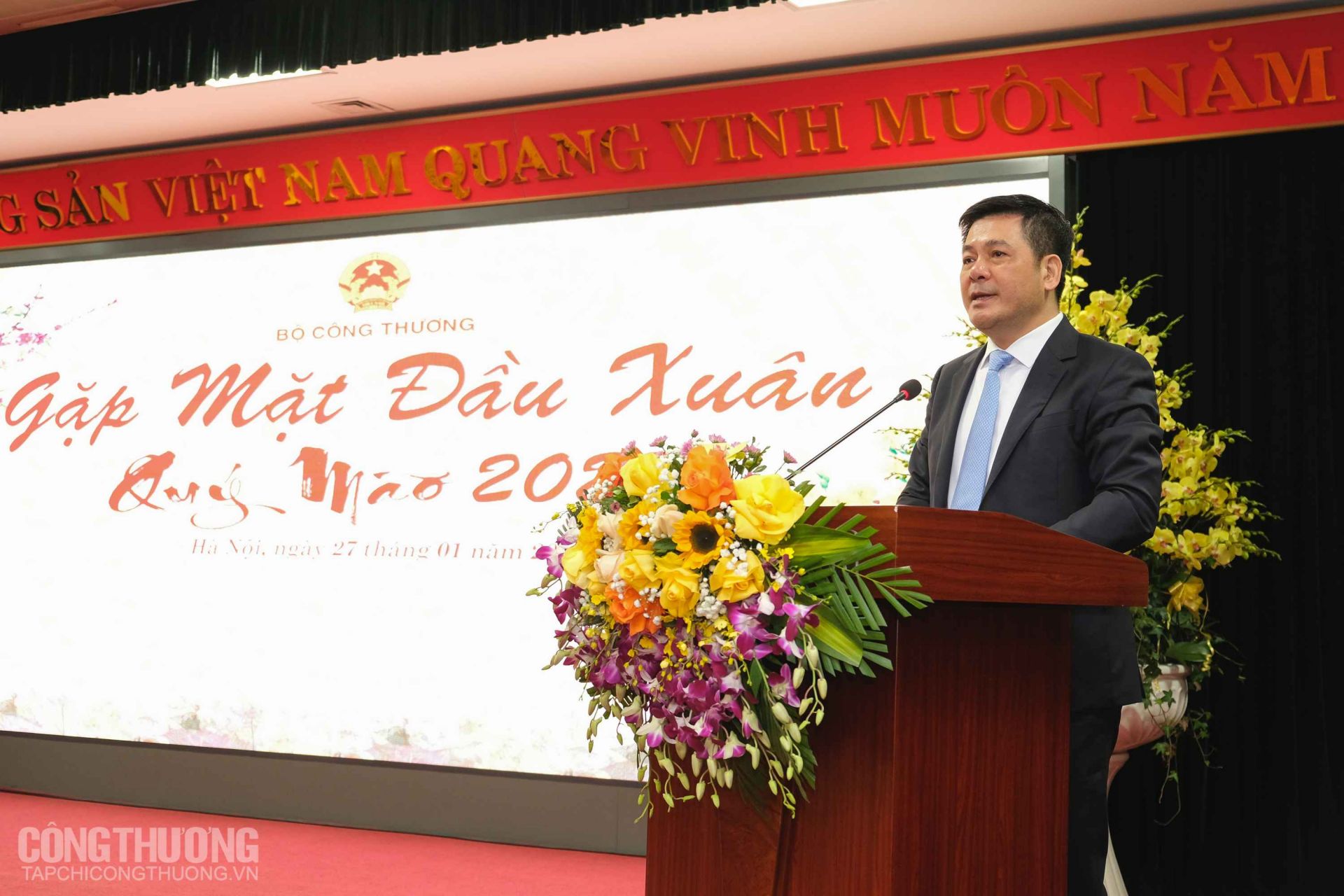 Bộ trưởng Bộ Công Thương Nguyễn Hồng Diên đánh giá cao hoạt động đảm bảo cung ứng vật tư, nguyên nhiên liệu, hàng hóa, dịch vụ thiết yếu dịp Tết vừa qua của ngành Công Thương