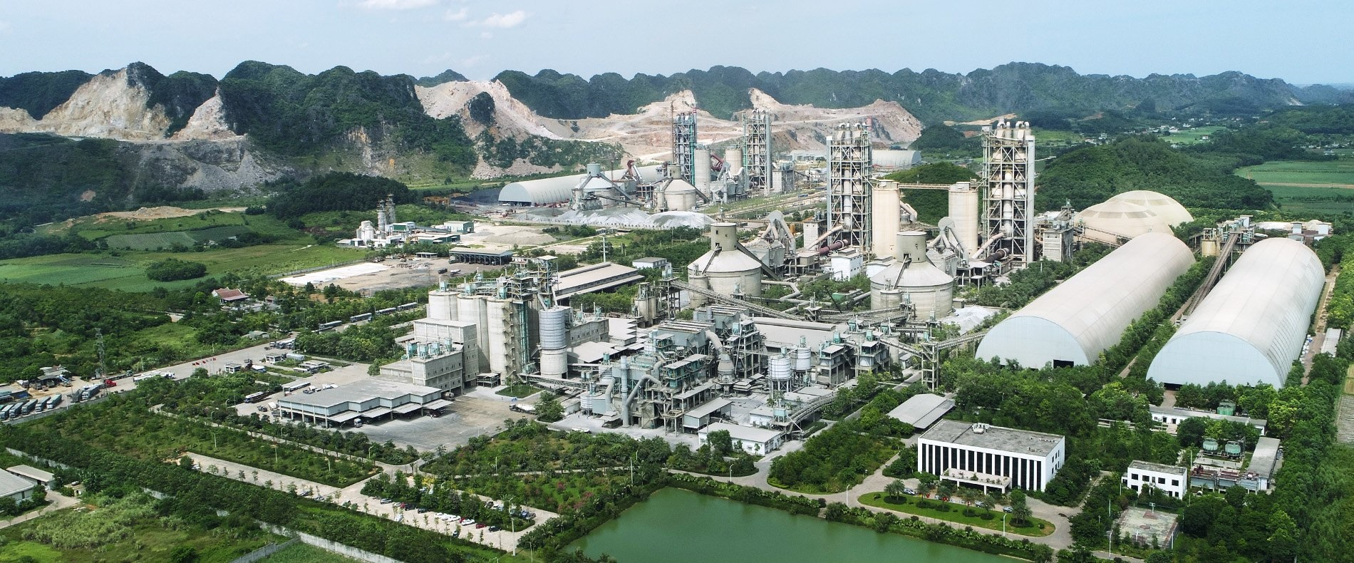 Công ty Xi măng Long Sơn có công suất 10,5 triệu tấn/năm