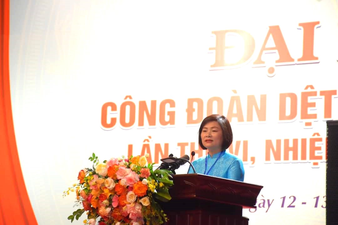 bà Phạm Thị Thanh Tâm tiếp tục được bầu là Chủ tịch Công đoàn Dệt May Việt Nam