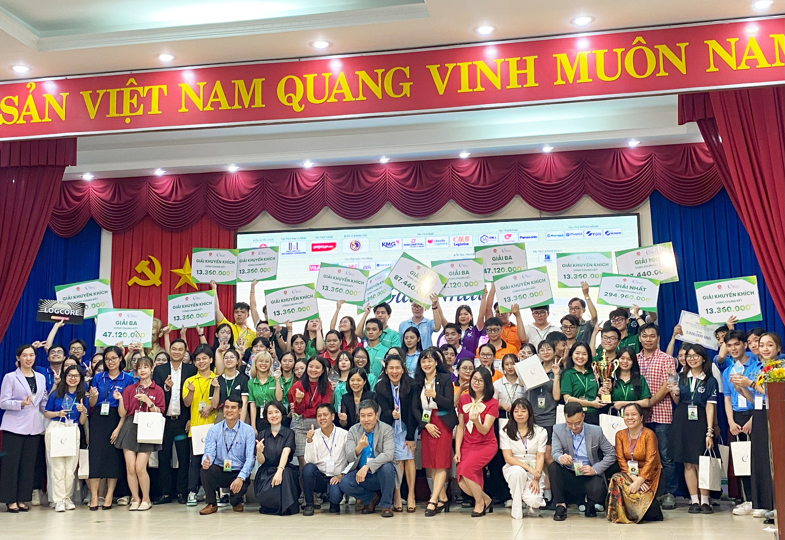 sinh viên logistics Việt Nam