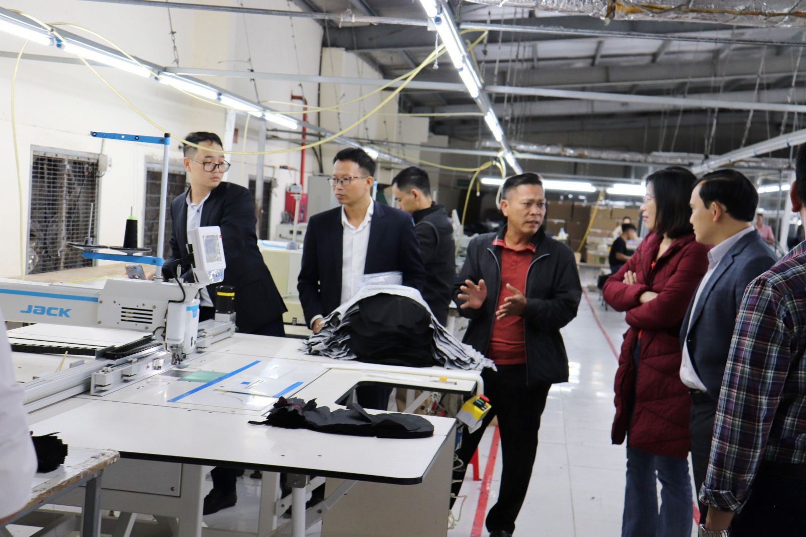 Nghiệm thu đề án hỗ trợ máy móc trong,sản xuất Máy may lập trình công nghiệp của Công ty TNHH Thuận Phát, xã An Bình, huyện Kiến Xương
