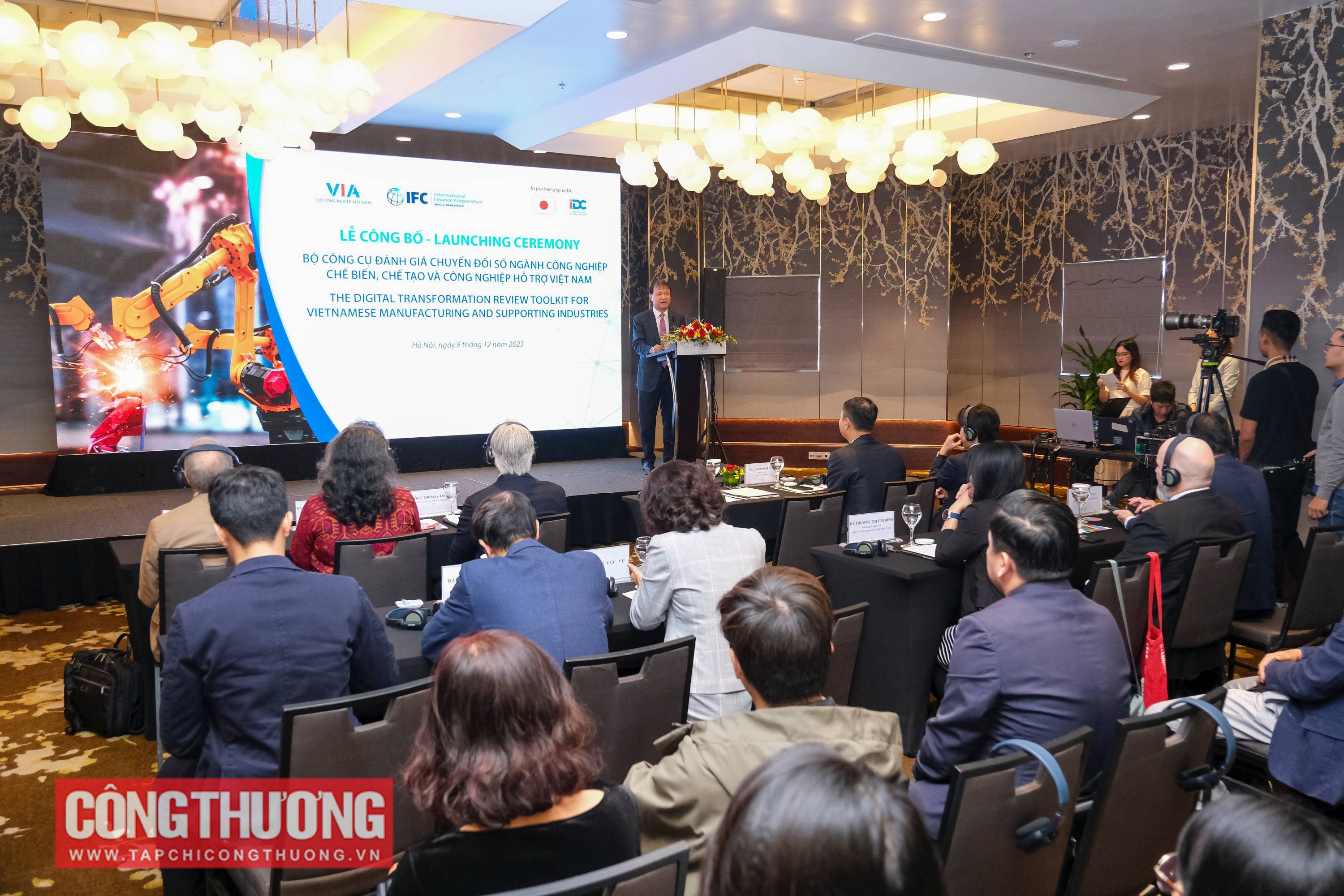 Toàn cảnh Lễ công bố Bộ công cụ đánh giá chuyển đổi số ngành công nghiệp chế biến chế tạo và công nghiệp hỗ trợ Việt Nam