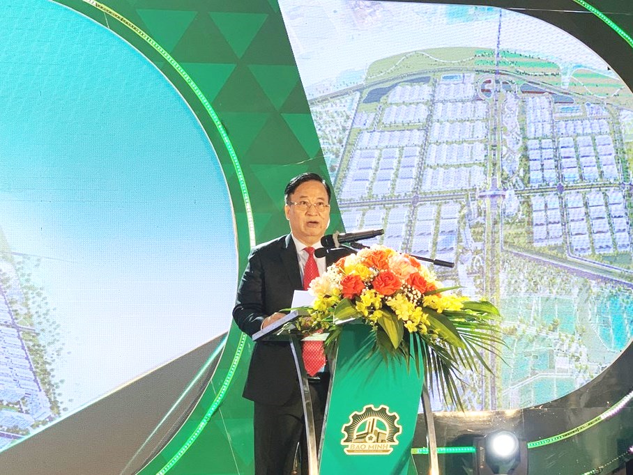Ông Vũ Đức Giang, Chủ tịch HĐQT Công ty cổ phần Đầu tư hạ tầng Khu công nghiệp Bảo Minh phát biểu tại buổi lễ.