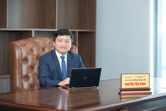 Ông Nguyễn Tiến Khoa, Chủ tịch HĐTV EVNGENCO1, Trưởng Ban chỉ đạo Chuyển đổi số chủ trì buổi làm việc