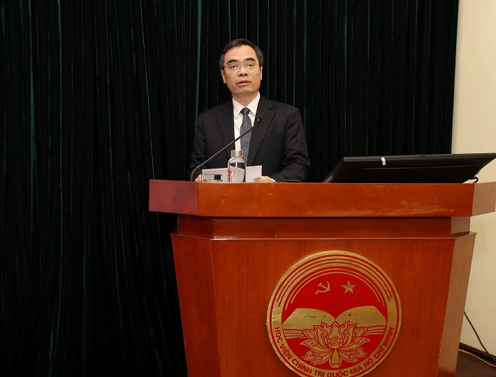 PGS.TS. Dương Trung Ý - Phó Giám đốc Học viện Chính trị Quốc gia Hồ Chí Minh phát biểu tại toạ đàm