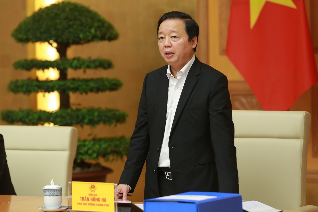 Phó Thủ tướng Trần Hồng Hà - Chủ tịch Hội đồng thẩm định chủ trì cuộc họp - Ảnh: VGP