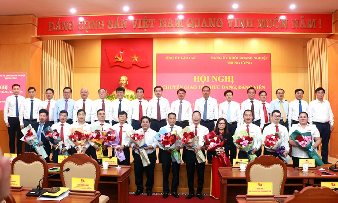 Đảng bộ Tập đoàn Hóa chất Việt Nam đã hoàn thành tiếp nhận 2.700 đảng viên từ 8 đảng bộ doanh nghiệp ở 6 tỉnh, thành phố