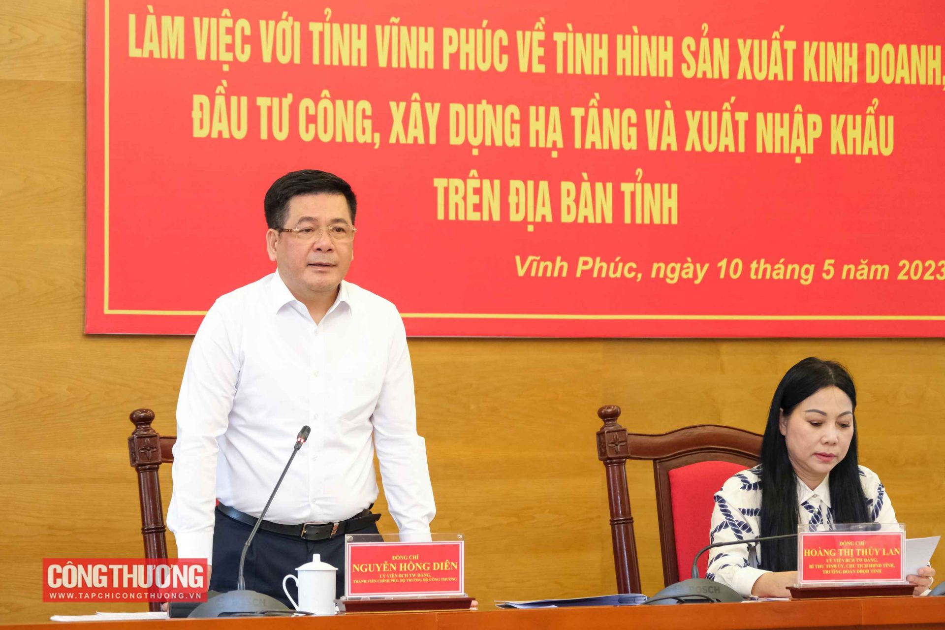 Bộ trưởng Nguyễn Hồng Diên chủ trì buổi làm việc của đoàn công tác Chính phủ với lãnh đạo tỉnh Vĩnh Phúc