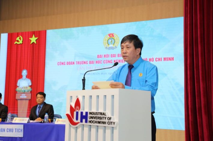 Ông Phan Văn Bản - Chủ tịch Công đoàn Công Thương Việt Nam phát biểu chỉ đạo