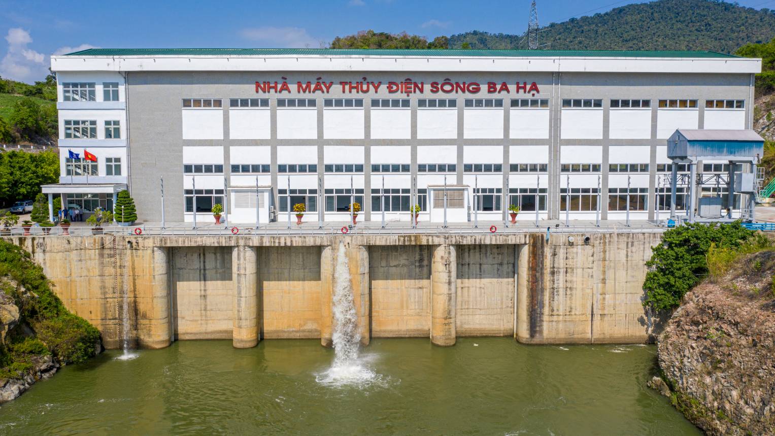 hình ảnh Nhà máy Thủy điện Sông Ba Hạ
