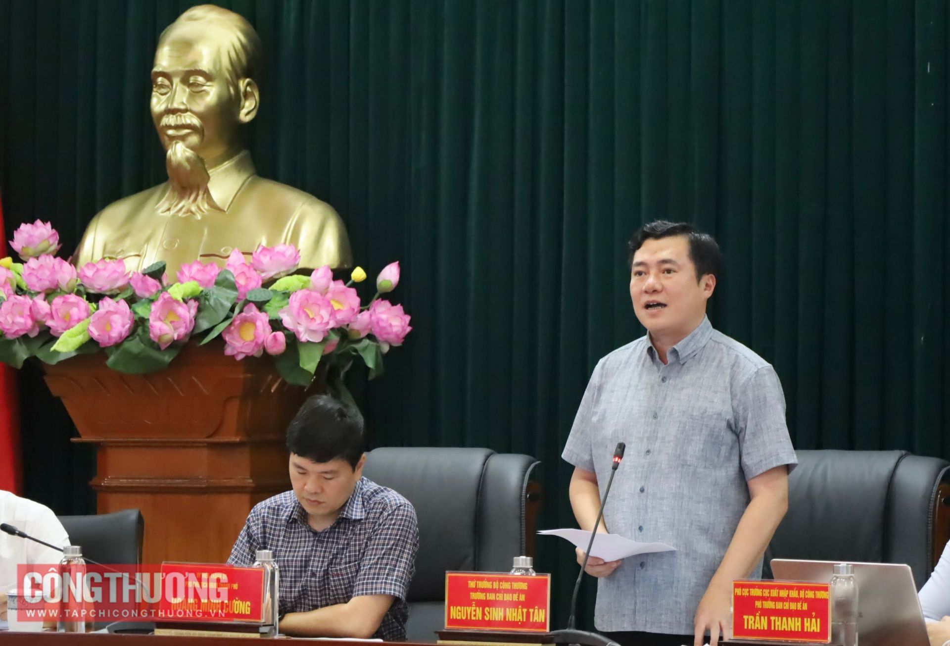 Thứ trưởng Nguyễn Sinh Nhật Tân làm việc với UBND Thành phố Hải Phòng về đề án phát triển logistics
