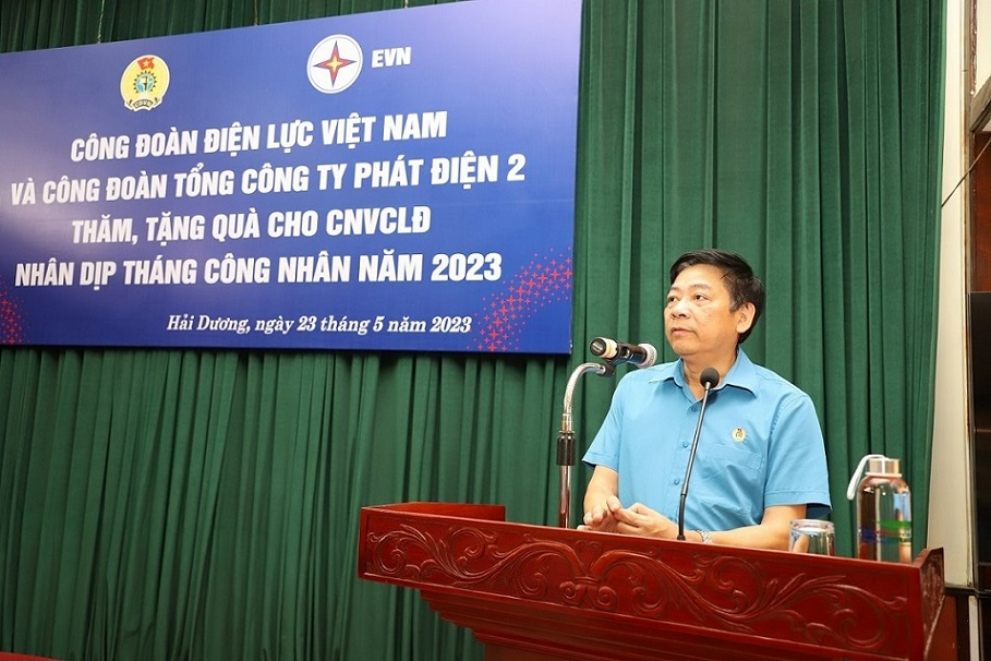 Ông Vũ Văn Minh Chủ tịch Công đoàn EVN phát biểu