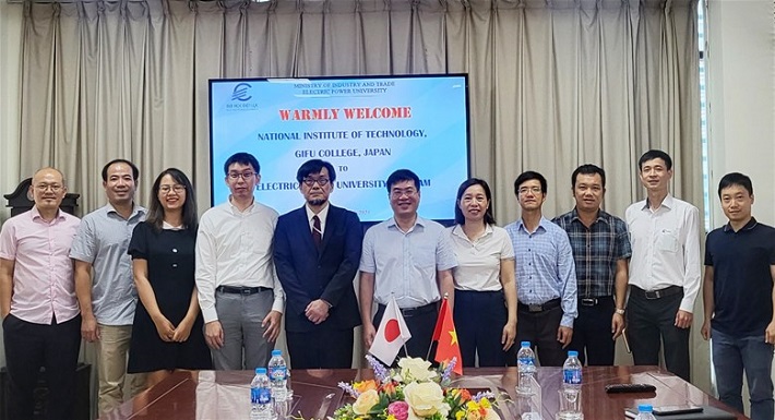 Buổi làm việc mở ra cơ hội hợp tác trong thời gian tới giữa Trường Đại học Điện lực và Trường Gifu College (KOSEN).