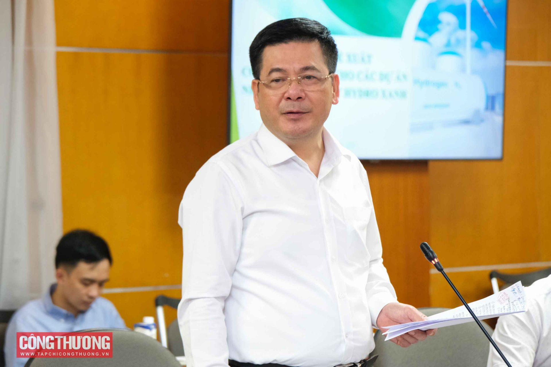 Bộ trưởng Bộ Công Thương Nguyễn Hồng Diên