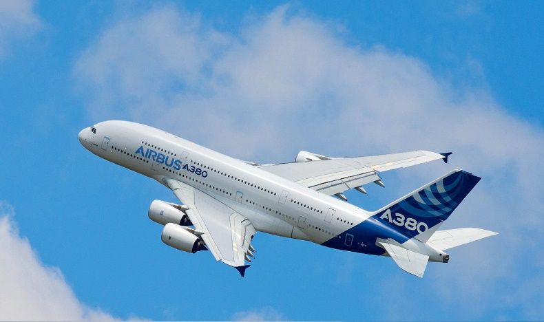 Airbus A380 lớn nhất thế giới còn gì đặc biệt?