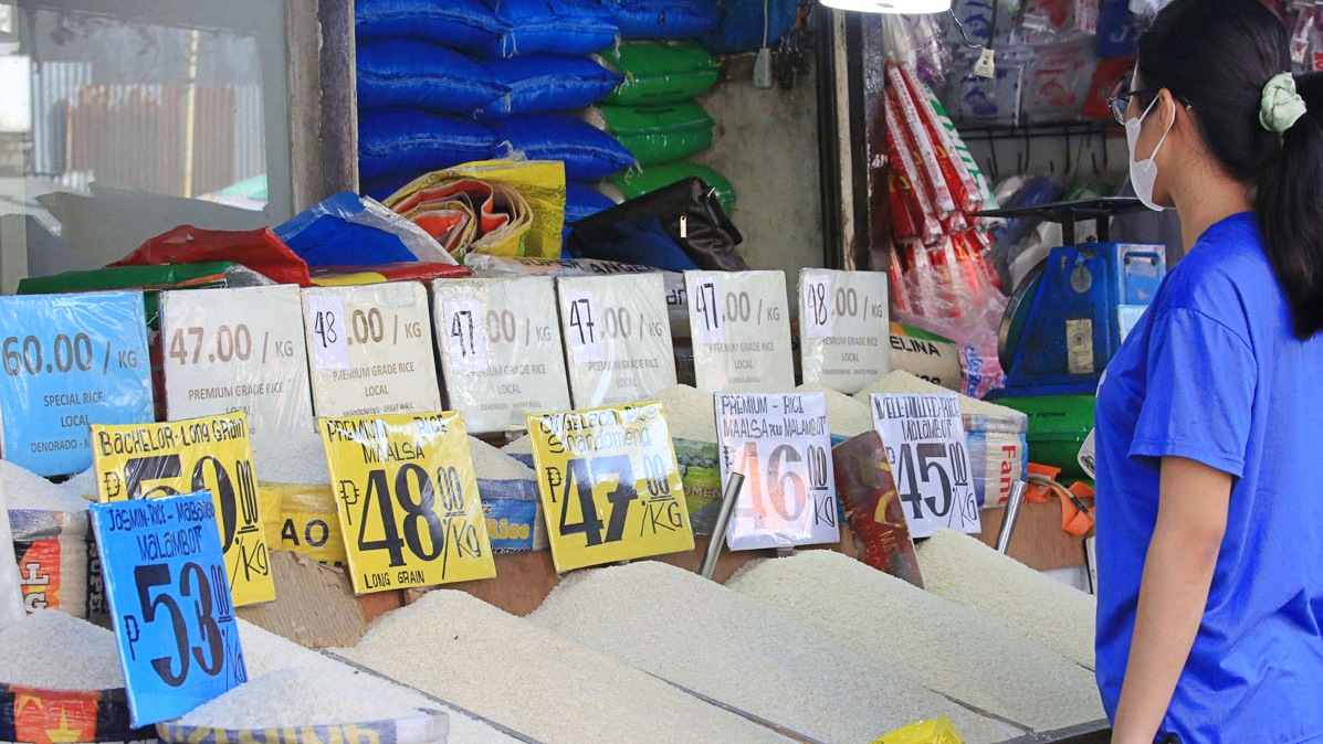 Philippines áp trần giá gạo bán lẻ