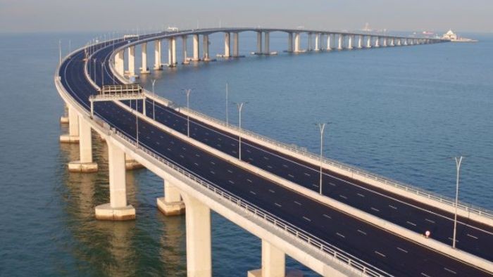 Cây cầu vượt biển