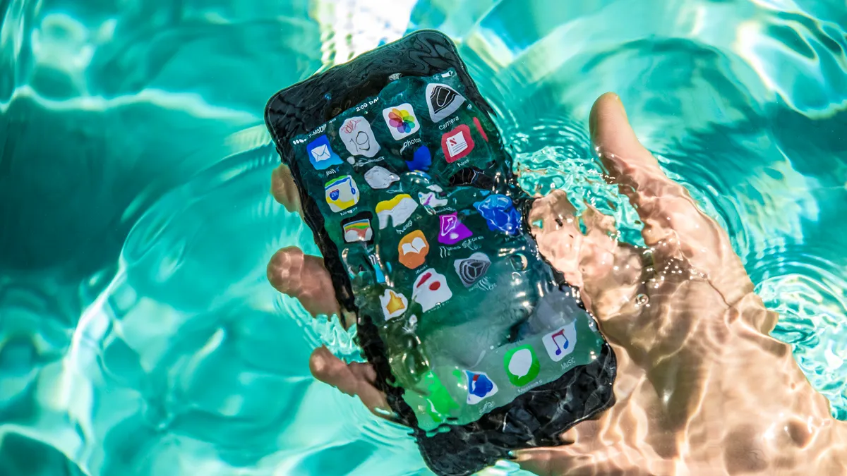 Mẫu iPhone sử dụng dưới nước có thể đang được Apple phát triển