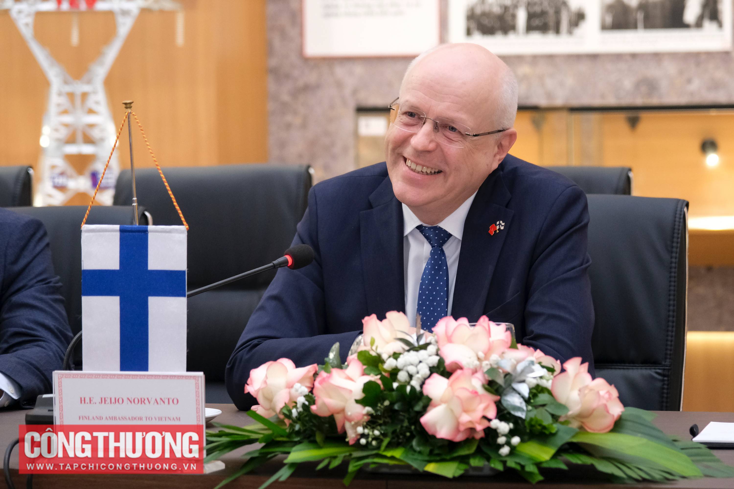 Đại sứ Phần Lan tại Việt Nam Keijo Norvanto mong muốn hỗ trợ các doanh nghiệp Phần Lan mở rộng hoạt động hợp tác đầu tư vào thị trường Việt Nam trong nhiều lĩnh vực, đặc biệt là năng lượng