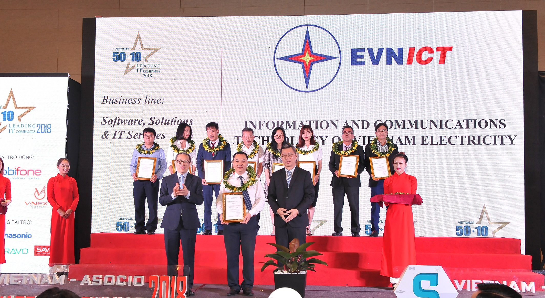  Đây là lần thứ 2 liên tiếp EVNICT đạt được danh hiệu 50 doanh nghiệp CNTT hàng đầu Việt Nam