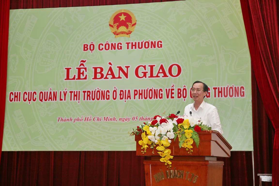 Phó Chủ tịch UBND TP. Hồ Chí Minh Lê Thanh Liêm phát biểu tại Lễ bàn giao
