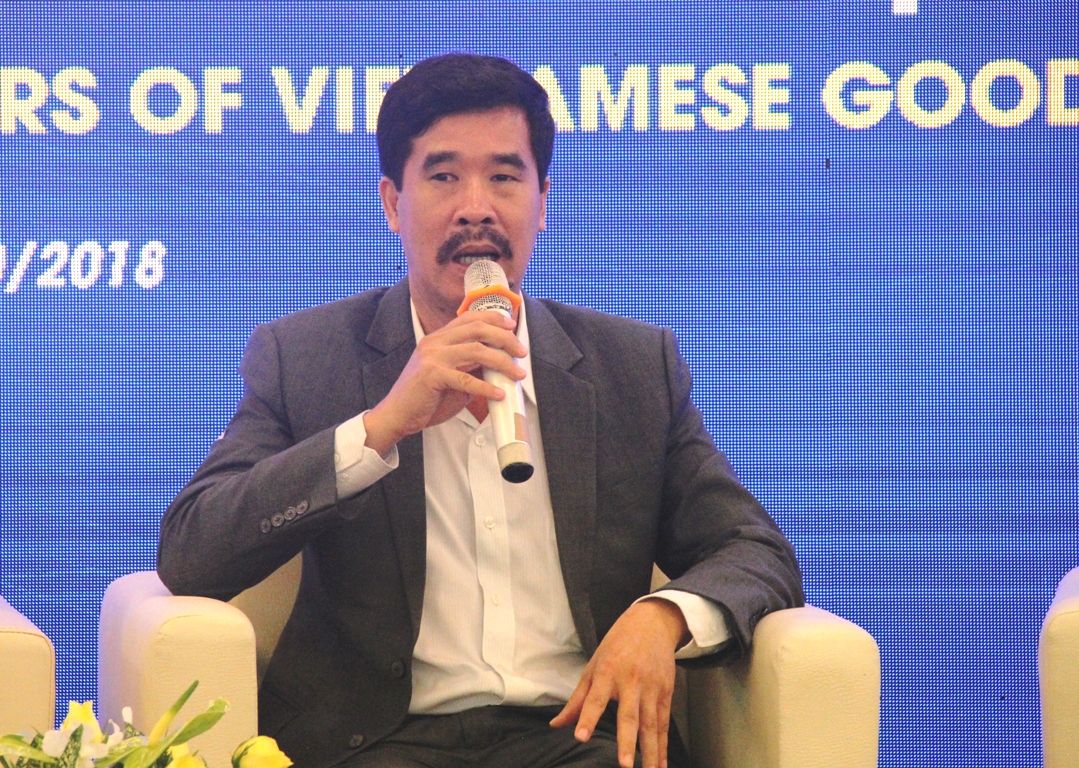Ông Nguyễn Quốc Khánh, Giám đốc điều hành Công ty Cổ phần Sữa Việt Nam Vinamilk, chia sẻ kinh nghiệm của doanh nghiệp tại phiên thảo luận.
