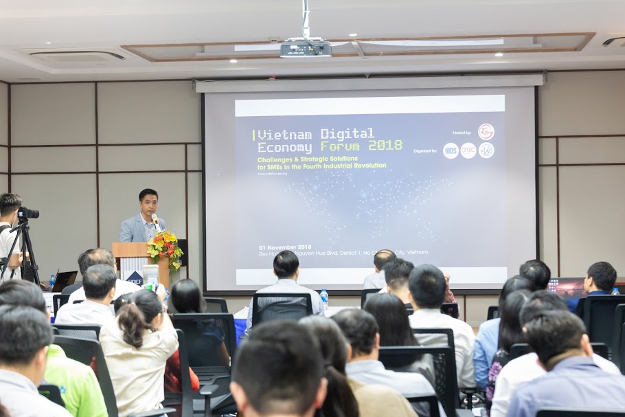Ngày 20/09/2018 tại TP. Hồ Chí Minh, Ban tổ chức đã tổ chức Hội thảo Chuyển đổi kinh tế số Việt Nam trong cuộc Cách mạng công nghiệp lần thứ 4 (CMCN 4.0) - Cơ hội để các SMEs bứt phá trở thành các doanh nghiệp lớn toàn cầu - một trong những sự kiện hướng tới “Diễn đàn kinh tế số Việt Nam 2018” (VDEF 2018)