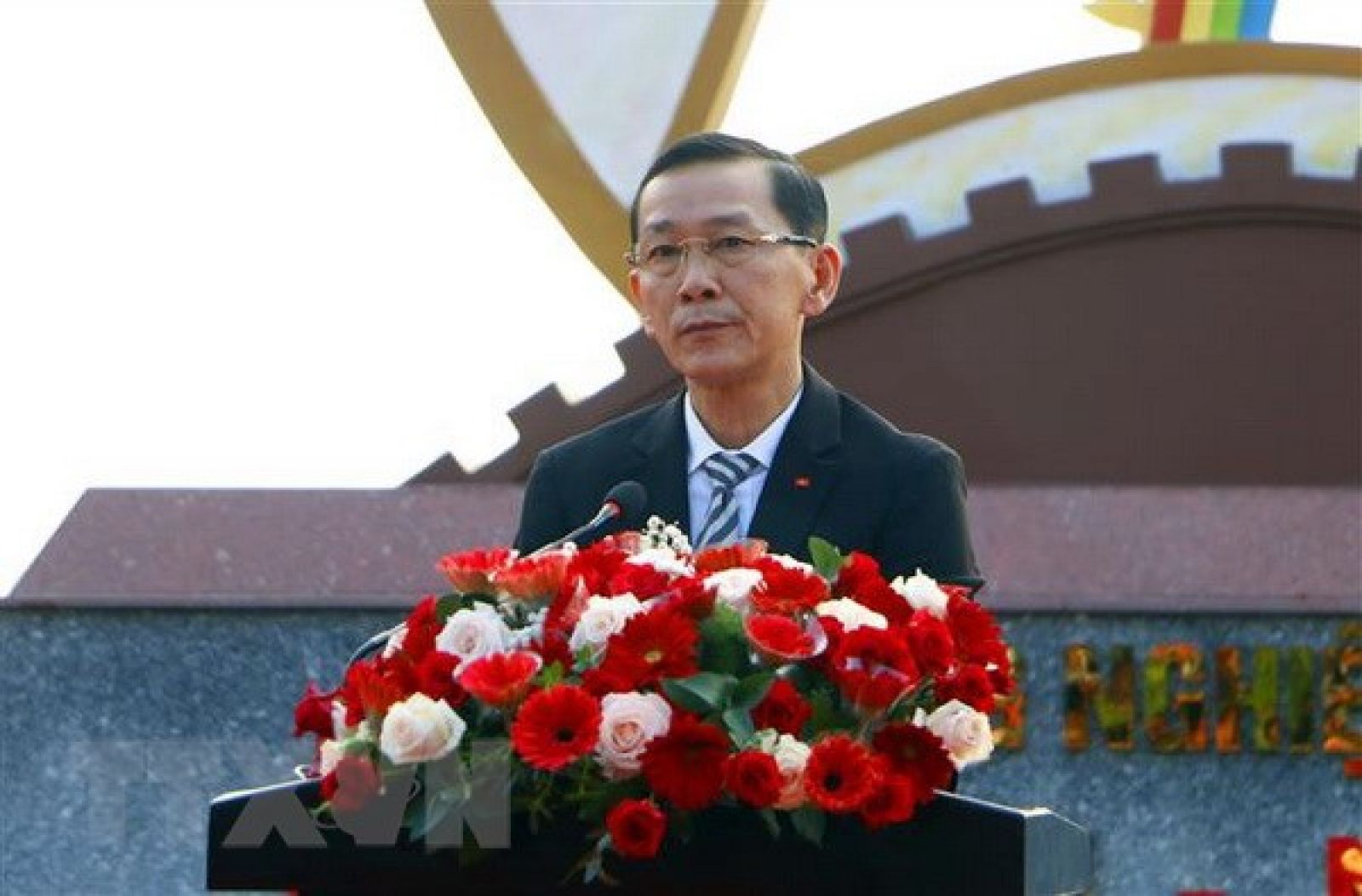 Chủ tịch UBND thành phố Cần Thơ Võ Thành Thống phát biểu tại lễ khánh thành. (Ảnh: Thanh Liêm/TTXVN)