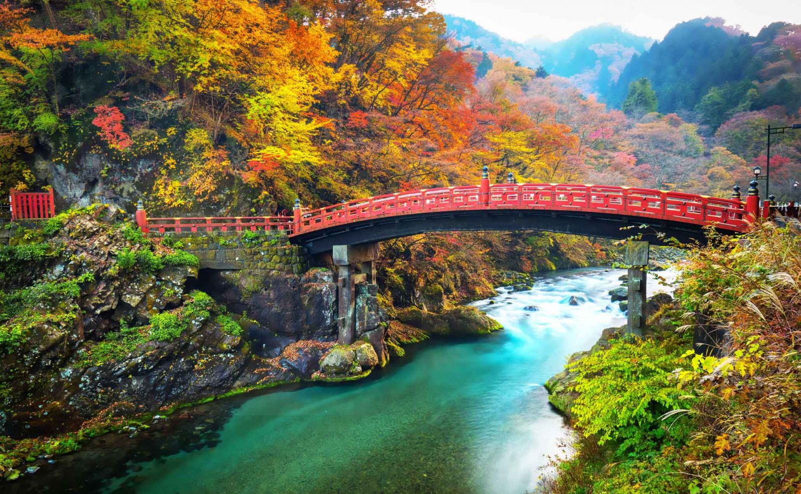 Công viên quốc gia Nikko là một trong những nơi đẹp nhất để ngắm mùa thu Nhật Bản